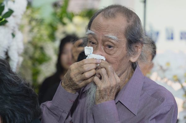 "Ông Ba bắt rắn" cùng nhiều nghệ sĩ tiễn biệt đạo diễn Đất phương Nam