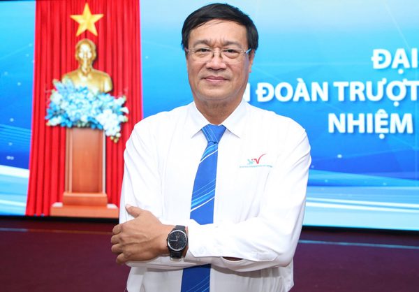 Ông Đặng Hà Việt làm Chủ tịch Liên đoàn Trượt băng và Roller Việt Nam