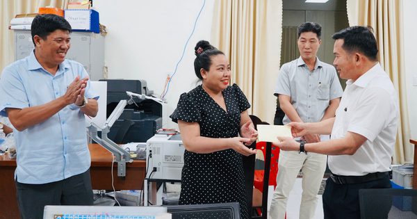 Ông Đinh Văn Nơi thưởng 'nóng' 100 triệu cho lực lượng làm nhanh hồ sơ đất đai