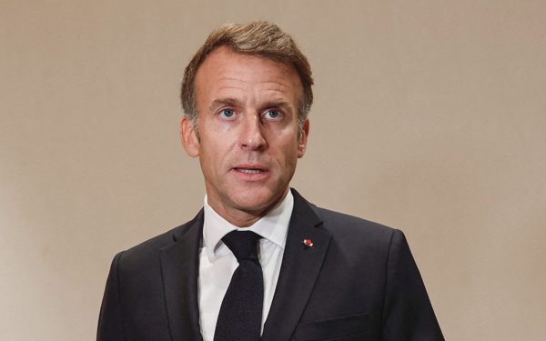 Ông Macron phê phán những ai phao tin bạo loạn Pháp do nhập cư, nhắc thẳng ông Trump