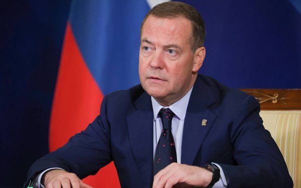 Ông Medvedev nêu rõ các điều kiện để Ukraine có hòa bình