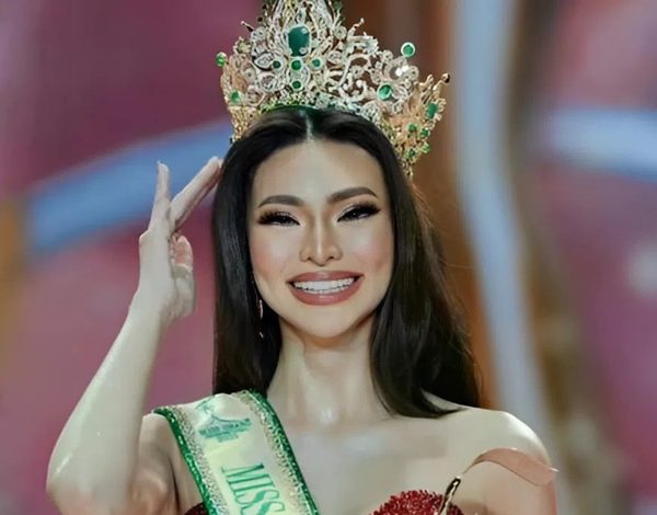 Ông Nawat tước quyền đăng cai của Ấn Độ
