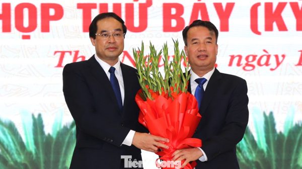 Ông Nguyễn Thế Mạnh được bầu giữ chức Chủ tịch UBND tỉnh Thái Nguyên