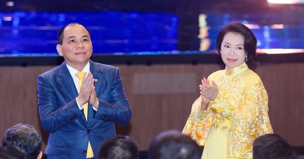 Ông Phạm Nhật Vượng và bà Phạm Thu Hương chuyển giao quyền lãnh đạo tại VinFast, GSM