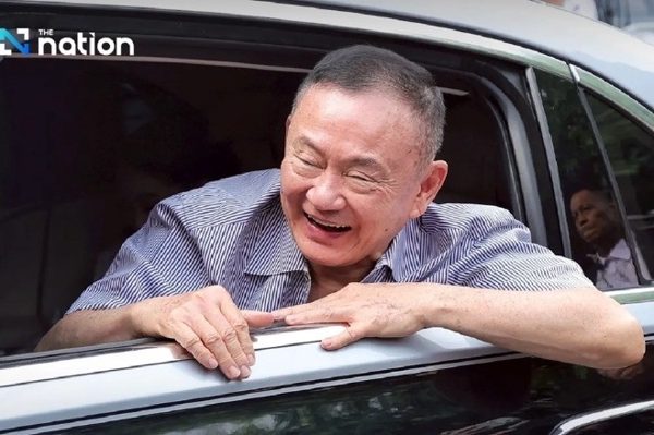 Ông Thaksin lo tính mạng bị đe dọa vì bị tịch thu xe chống đạn do nợ thuế