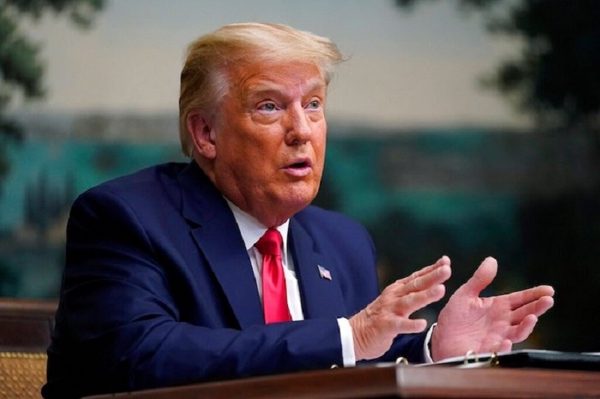 Ông Trump bác tin đề nghị nới lỏng trừng phạt Iran, Tehran chờ Mỹ hồi đáp về Hormuz