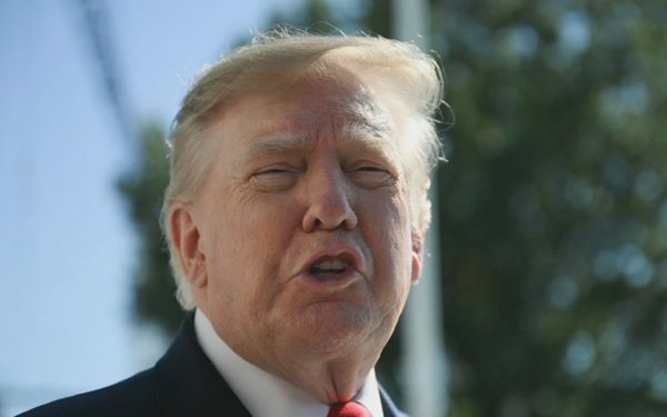 Ông Trump cảnh cáo Houthi, hẹn xử lý sau bầu cử giữa kỳ