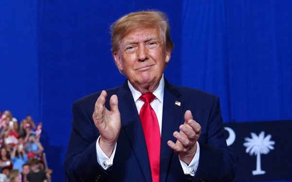 Ông Trump chi hơn 277 triệu USD cứu nguy Đảng Cộng hòa trước bầu cử