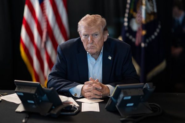 Ông Trump chỉ trích Anh vì thả nghi phạm âm mưu tấn công căn cứ Mỹ