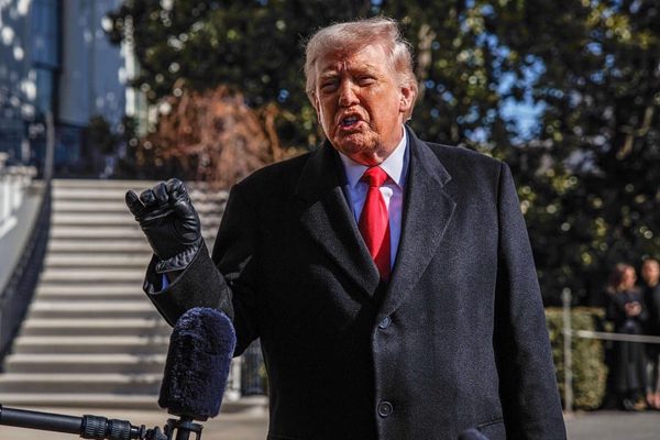 Ông Trump chỉ trích Tổng thống Ukraine, kêu gọi Kiev tổ chức bầu cử