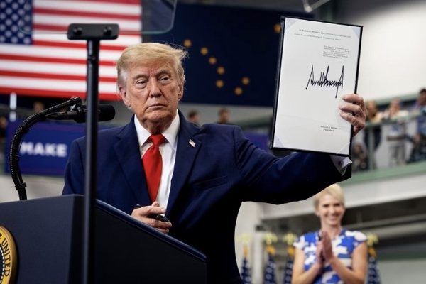 Ông Trump cho rằng có 'gian lận' trong cuộc bầu cử tổng thống Brazil