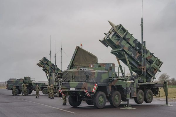 Ông Trump đã ra “quyết định cuối cùng” cho Ukraine sản xuất tên lửa Patriot