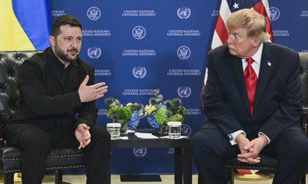 Ông Trump đạt thỏa thuận dầu với Nga vì 'bị ông Zelensky phớt lờ'