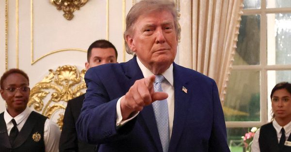 Ông Trump dọa bỏ tù các quan chức bầu cử California