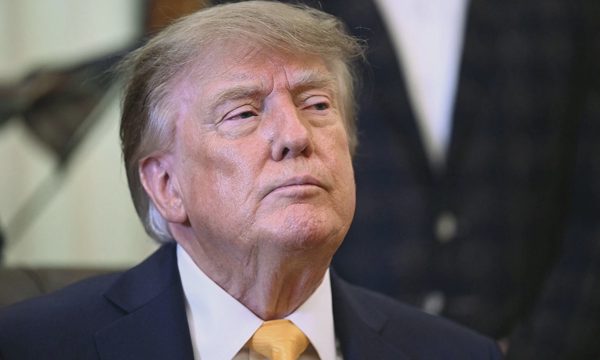 Ông Trump dọa cấm tập đoàn Canada bán máy bay ở Mỹ