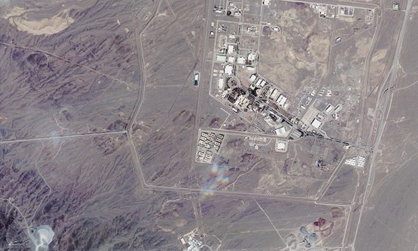 Ông Trump dọa giáng đòn vào 'pháo đài bất khả xuyên phá' của Iran