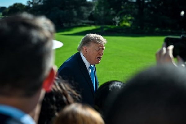 Ông Trump dự báo xung đột Ukraine sắp kết thúc, nói về đàm phán với Iran