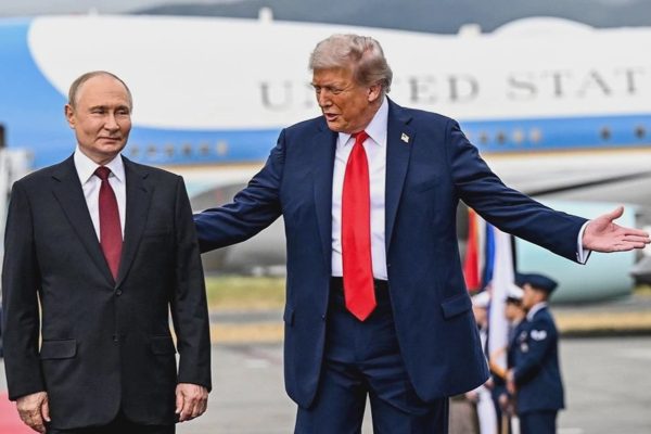 Ông Trump gửi thông điệp cho ông Putin về chấm dứt xung đột Ukraine