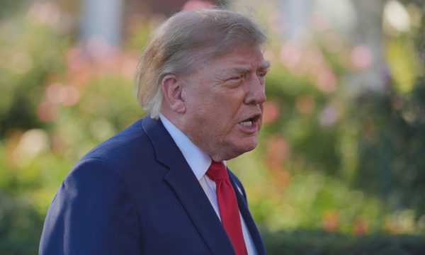 Ông Trump: Hòa bình đang gần Ukraine hơn bao giờ hết