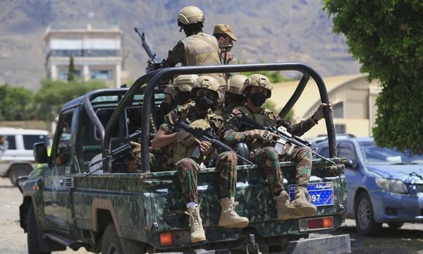 Ông Trump: Houthi không muốn giao chiến với Mỹ