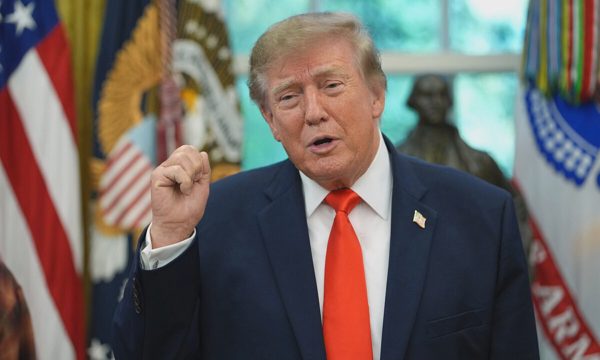 Ông Trump: Iran muốn đàm phán