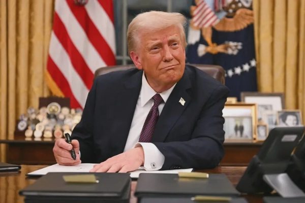Ông Trump liệt kê 25 thành tựu trong nhiệm kỳ tổng thống