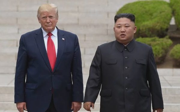 Ông Trump lý giải vì sao Triều Tiên có thể sở hữu vũ khí hạt nhân, còn Iran thì không
