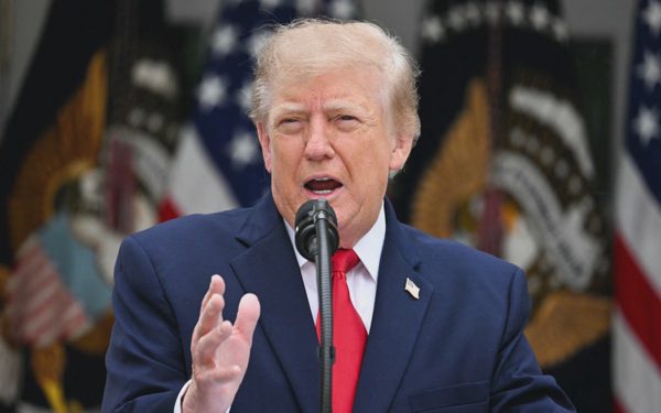 Ông Trump: 'Tôi thấy khó đàm phán với ông Zelensky'