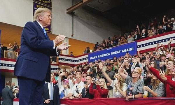Ông Trump tuyên bố sẽ 'có bất ngờ lớn' trong bầu cử giữa kỳ