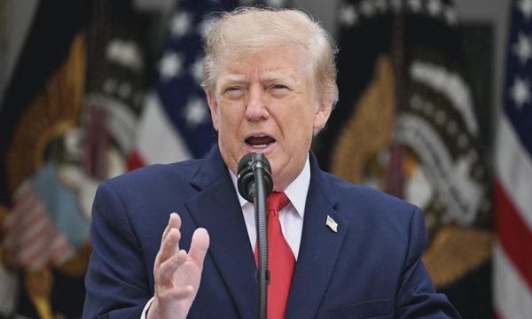 Ông Trump: Ukraine 'đáng hổ thẹn' khi tập kích nhà máy lọc dầu Nga