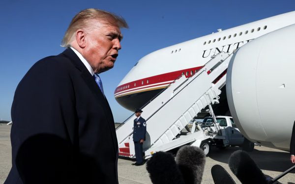 Ông Trump vẫn chưa từ bỏ ý định đổi tên Đại Tây Dương