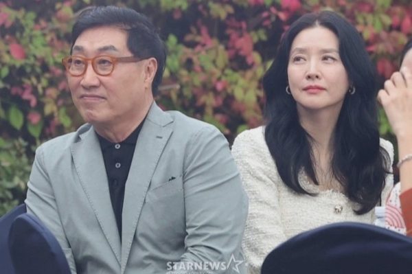 Ông xã 75 tuổi  của“Nàng Dae Jang Geum” Lee Young Ae được khen phong độ
