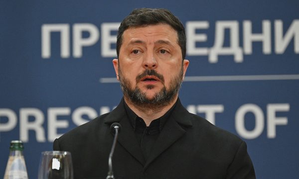 Ông Zelensky cảnh báo về 'sóng thần xẻ đôi Ukraine'
