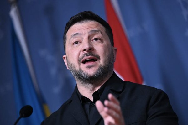 Ông Zelensky kỳ vọng hoà đàm với Nga, tiết lộ Mỹ nối lại mạch tin 'quý như vàng'
