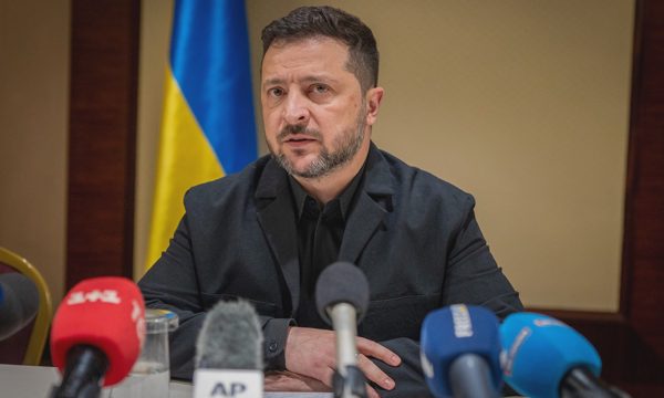 Ông Zelensky: Mỹ đã nối lại chia sẻ tình báo cho Ukraine