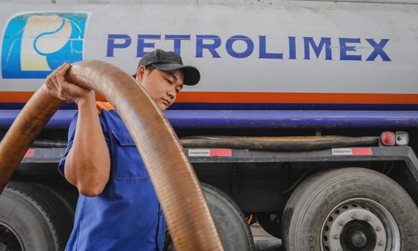 Petrolimex bán sạch cổ phiếu quỹ