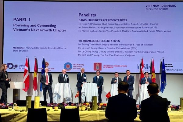 Petrovietnam tiên phong cùng các đối tác Đan Mạch phát triển điện gió ngoài khơi