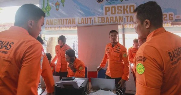 Phà chở 243 người chìm ở Indonesia