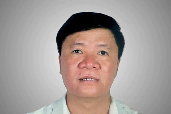 Phải ký giấy vay nợ trước khi ngồi ghế giám đốc ở Cây xanh Công Minh