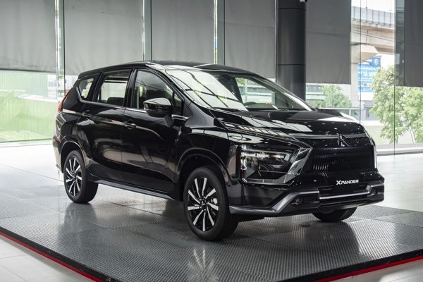 Phân khúc xe MPV chạy xăng tháng 7: Mitsubishi Xpander đòi lại ngôi đầu từ Innova Cross