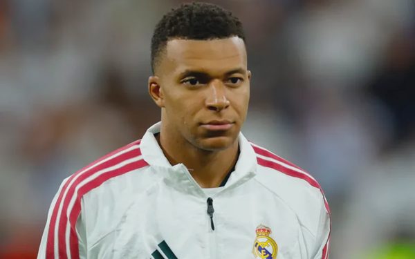 Phản ứng của Mbappe khi bị ví như 'kẻ độc tài'