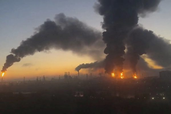 Phản ứng của Nga khi Ukraine tập kích lớn chưa từng có giữa kỳ bầu cử