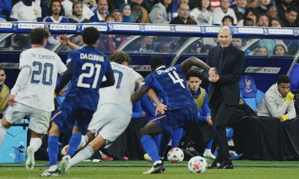 Pháp bị Italy cầm hòa ngày Zidane ra mắt sân nhà