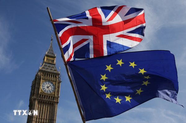 Pháp, Tây Ban Nha hưởng ứng tín hiệu xích lại gần EU của Anh