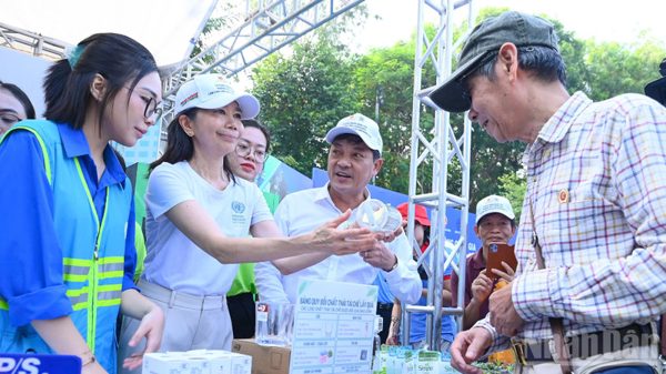 Phát động hưởng ứng Chiến dịch làm cho thế giới sạch hơn năm 2026