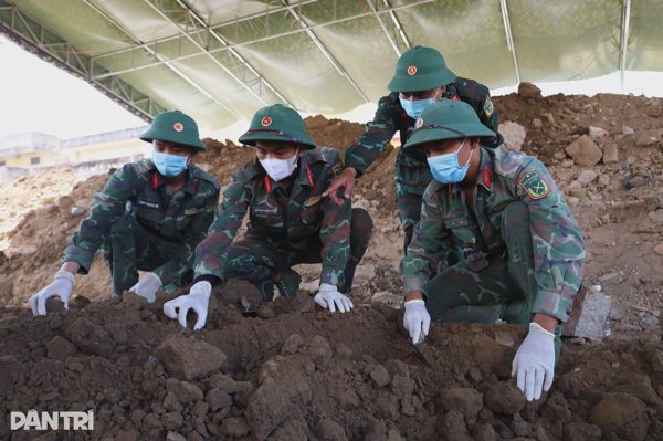 Phát hiện 29 điểm có hài cốt liệt sĩ tại khu vực Nhà lao Thành Diên Khánh