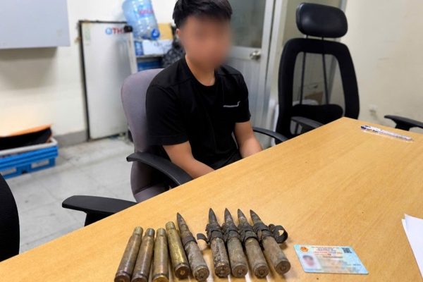 Phát hiện 5 viên đạn quân dụng trong ba lô hành khách tại sân bay Tân Sơn Nhất