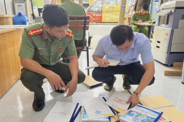 Phát hiện cơ sở photocopy in, sao chép trái phép nhiều loại sách giáo khoa