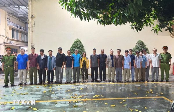Phát hiện đường dây cá độ bóng đá qua mạng khi điều tra vụ môi giới mại dâm