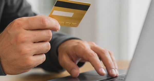 Phát hiện lỗ hổng có thể dùng thẻ tín dụng hết hạn để mua sắm